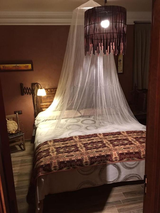 Casa Del Trotamundos Guest House Villamayor de Campos Екстериор снимка