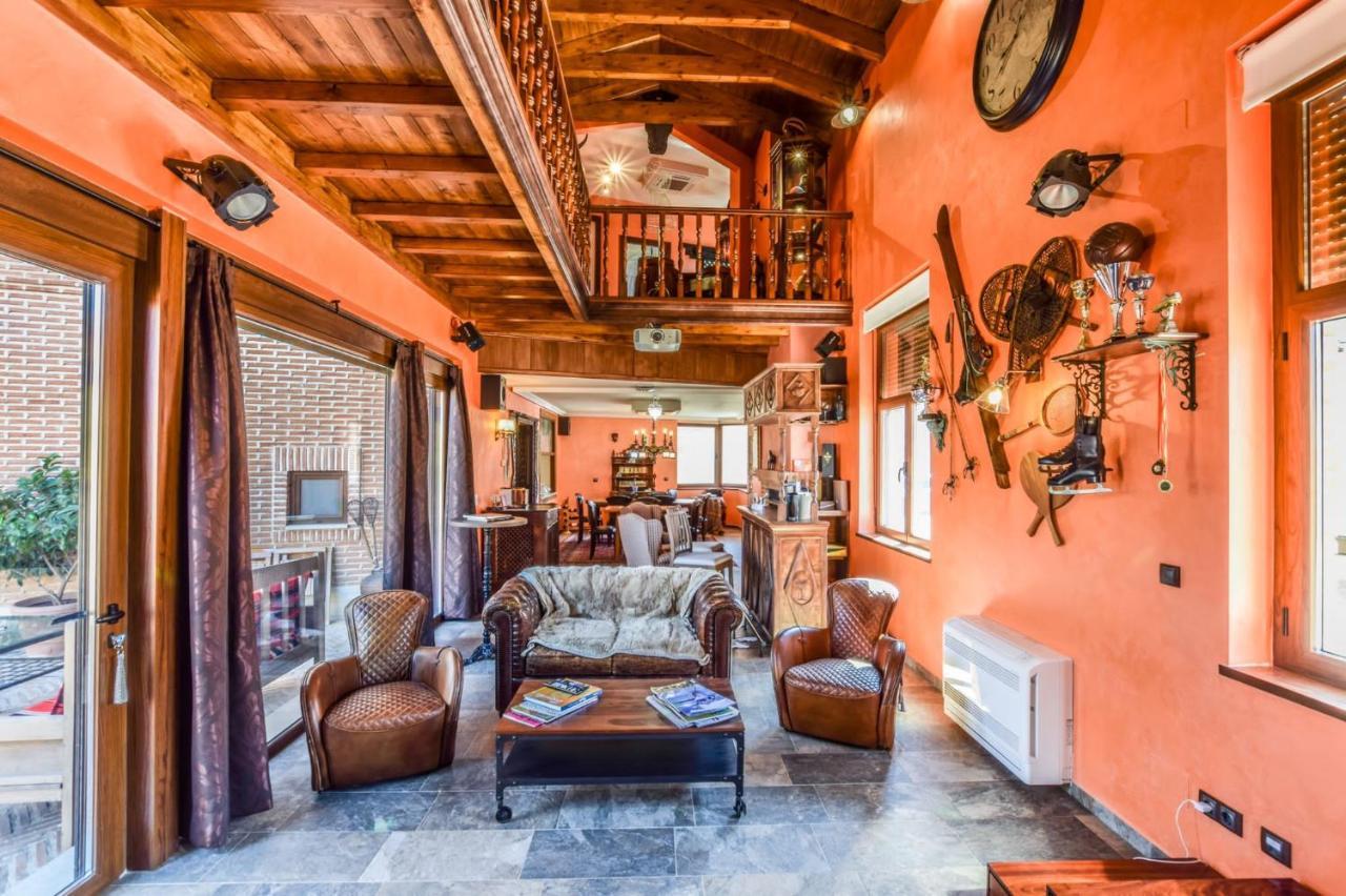 Casa Del Trotamundos Guest House Villamayor de Campos Екстериор снимка