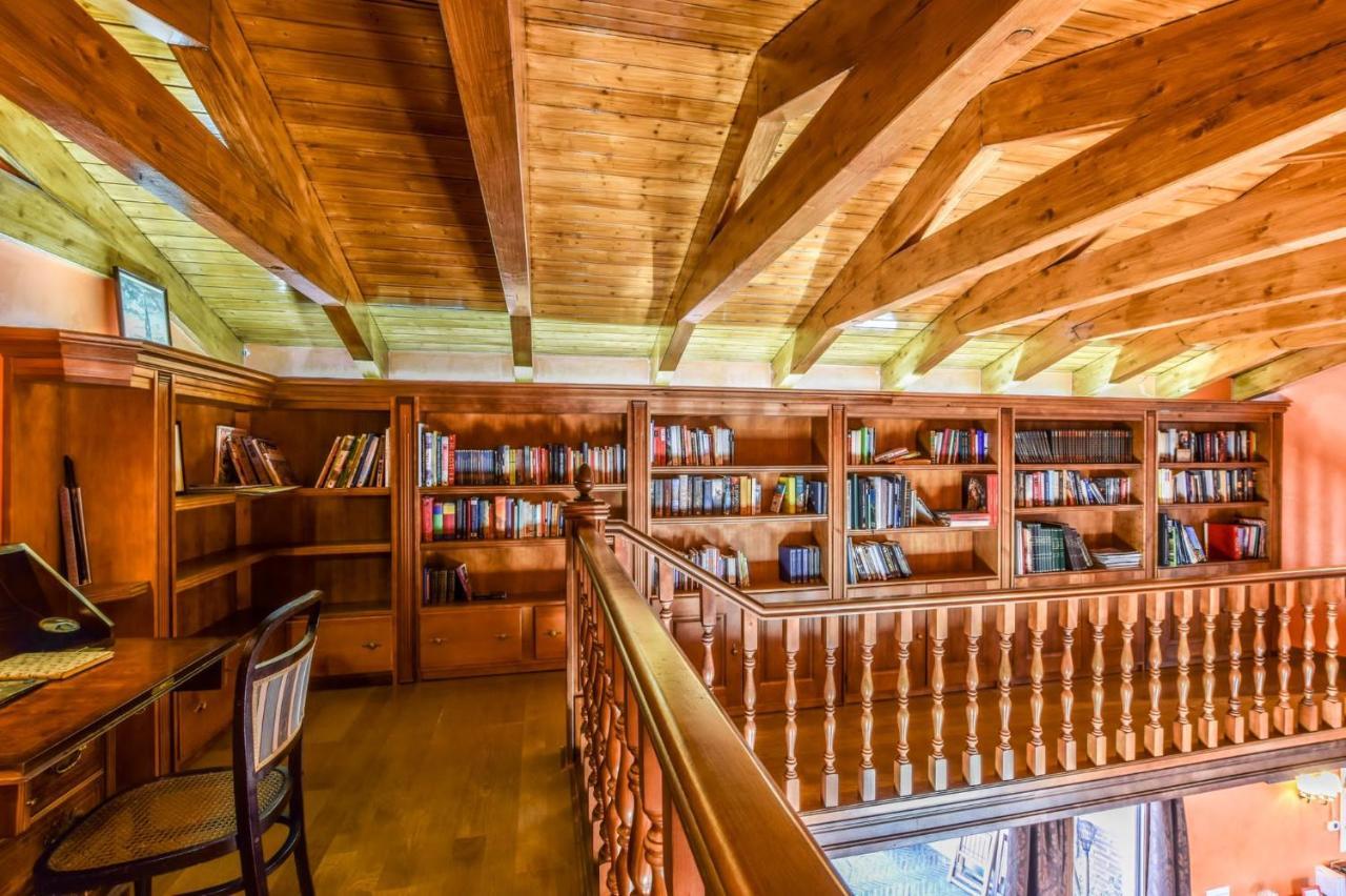 Casa Del Trotamundos Guest House Villamayor de Campos Екстериор снимка