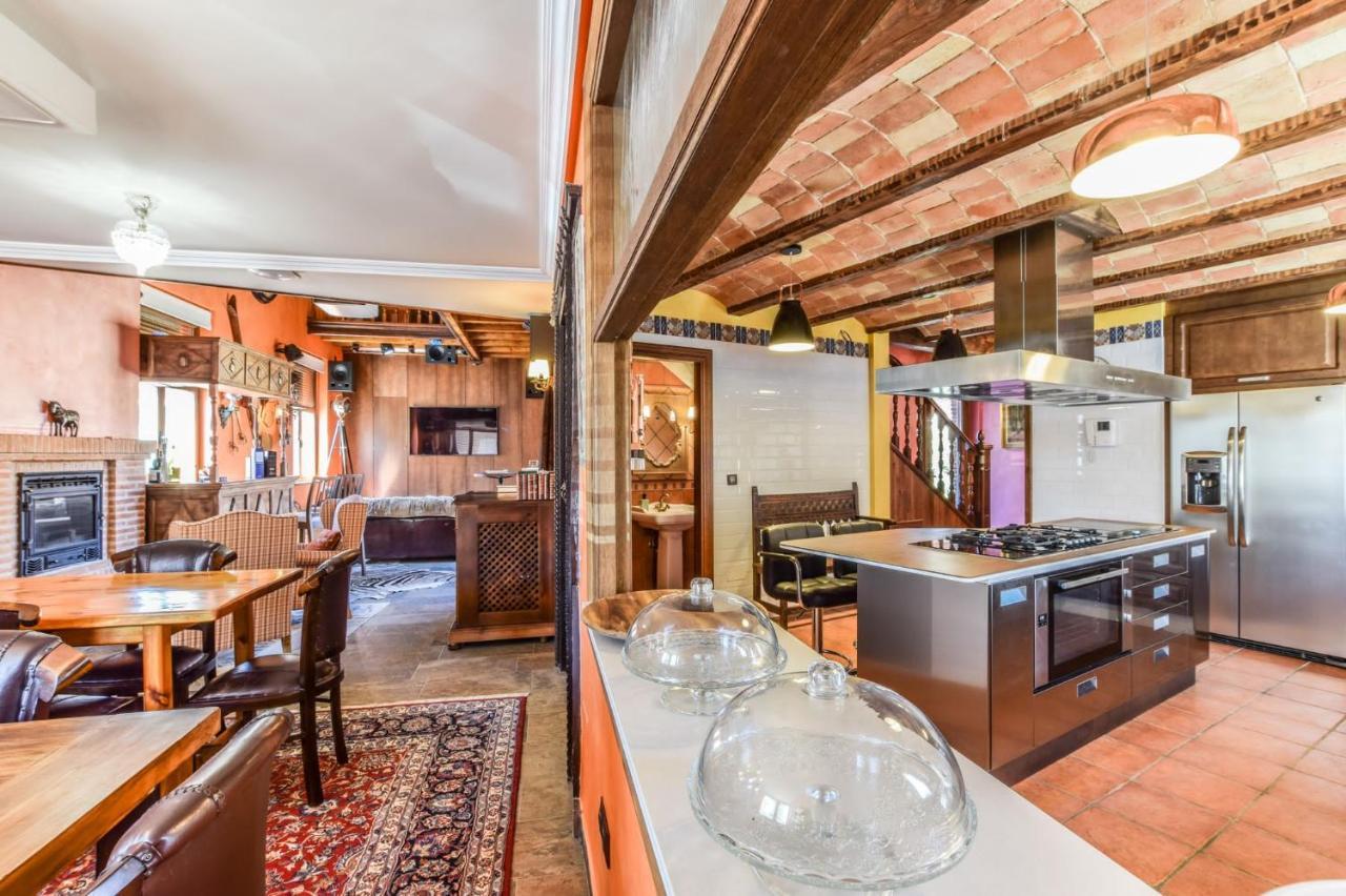 Casa Del Trotamundos Guest House Villamayor de Campos Екстериор снимка