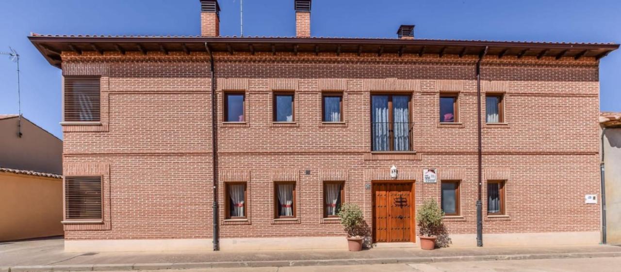 Casa Del Trotamundos Guest House Villamayor de Campos Екстериор снимка